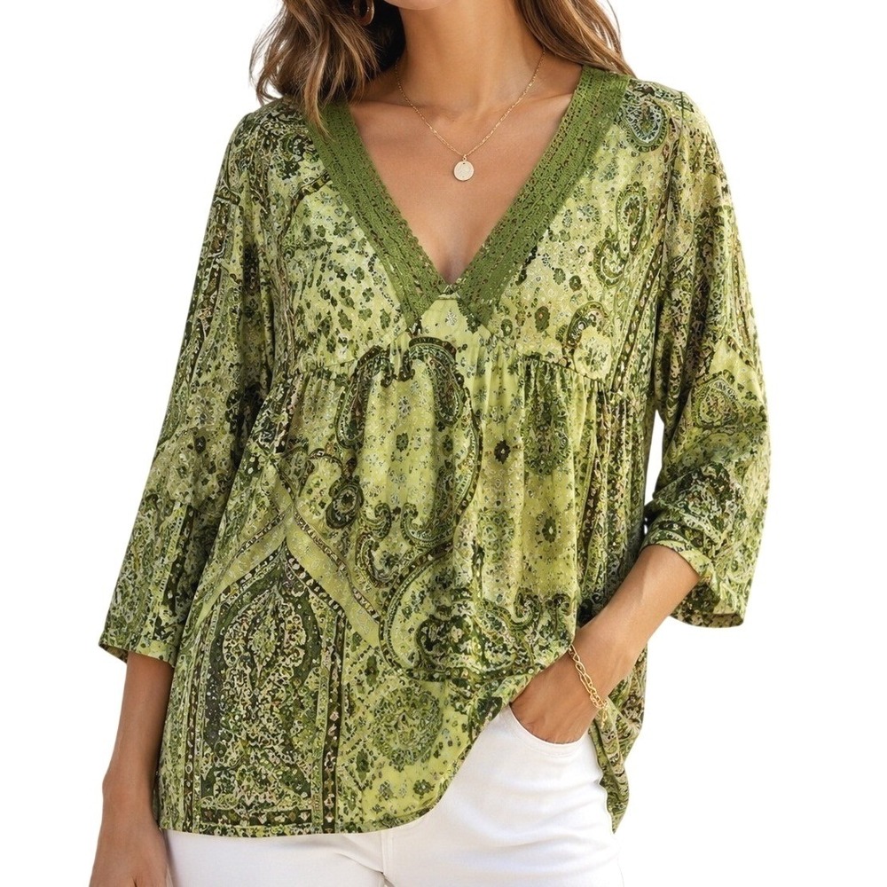Women's Green Paisley Tunic Blouse XL Boho V Neck Smocked Back Empire Waist